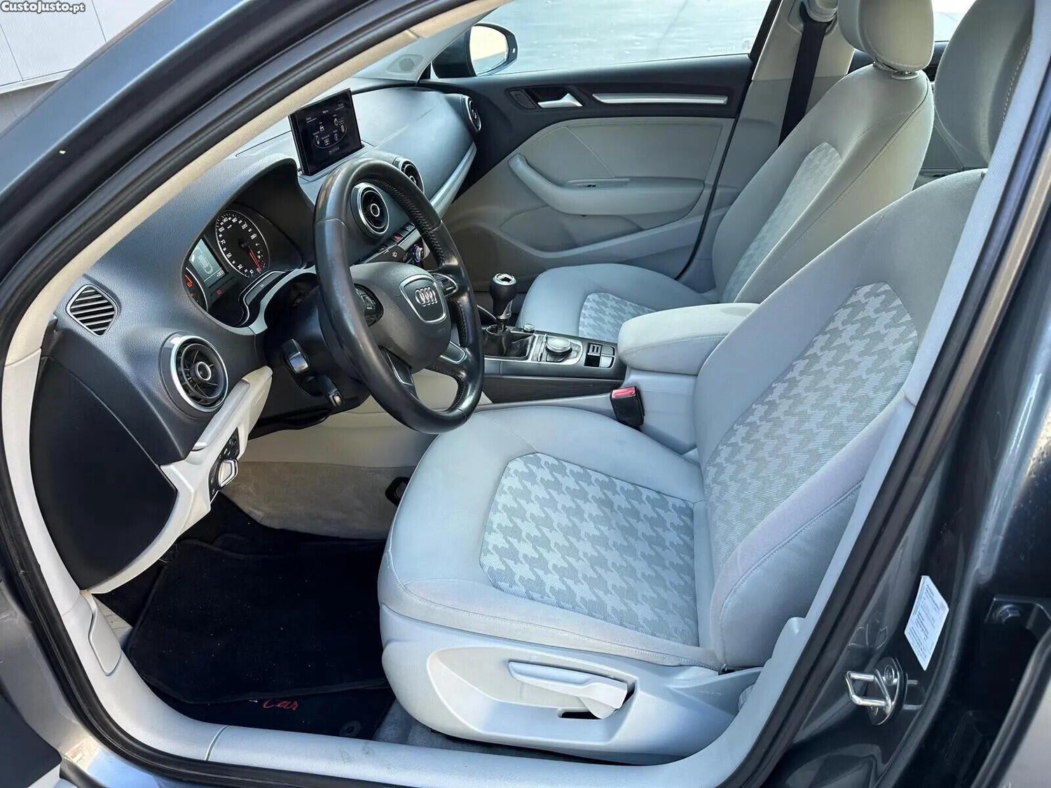 Audi A3 1.6 TDI Advance - 15 — photo 2