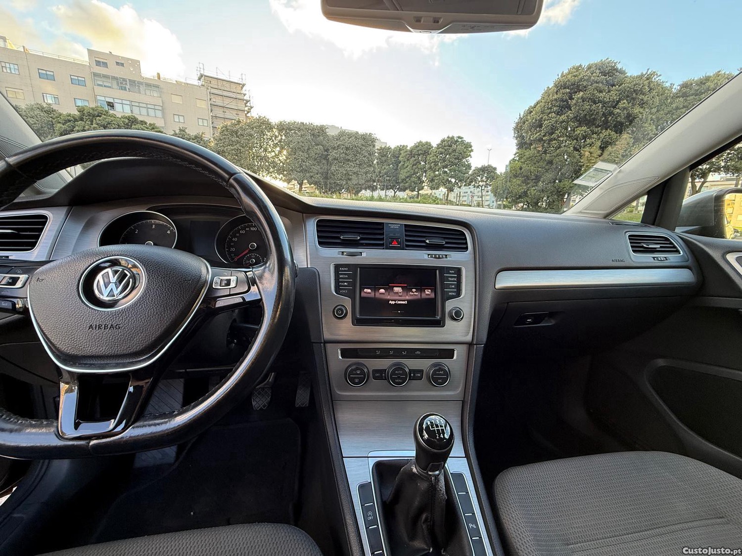 VW Golf 1.6 TDI BLUEMOTION — photo 3