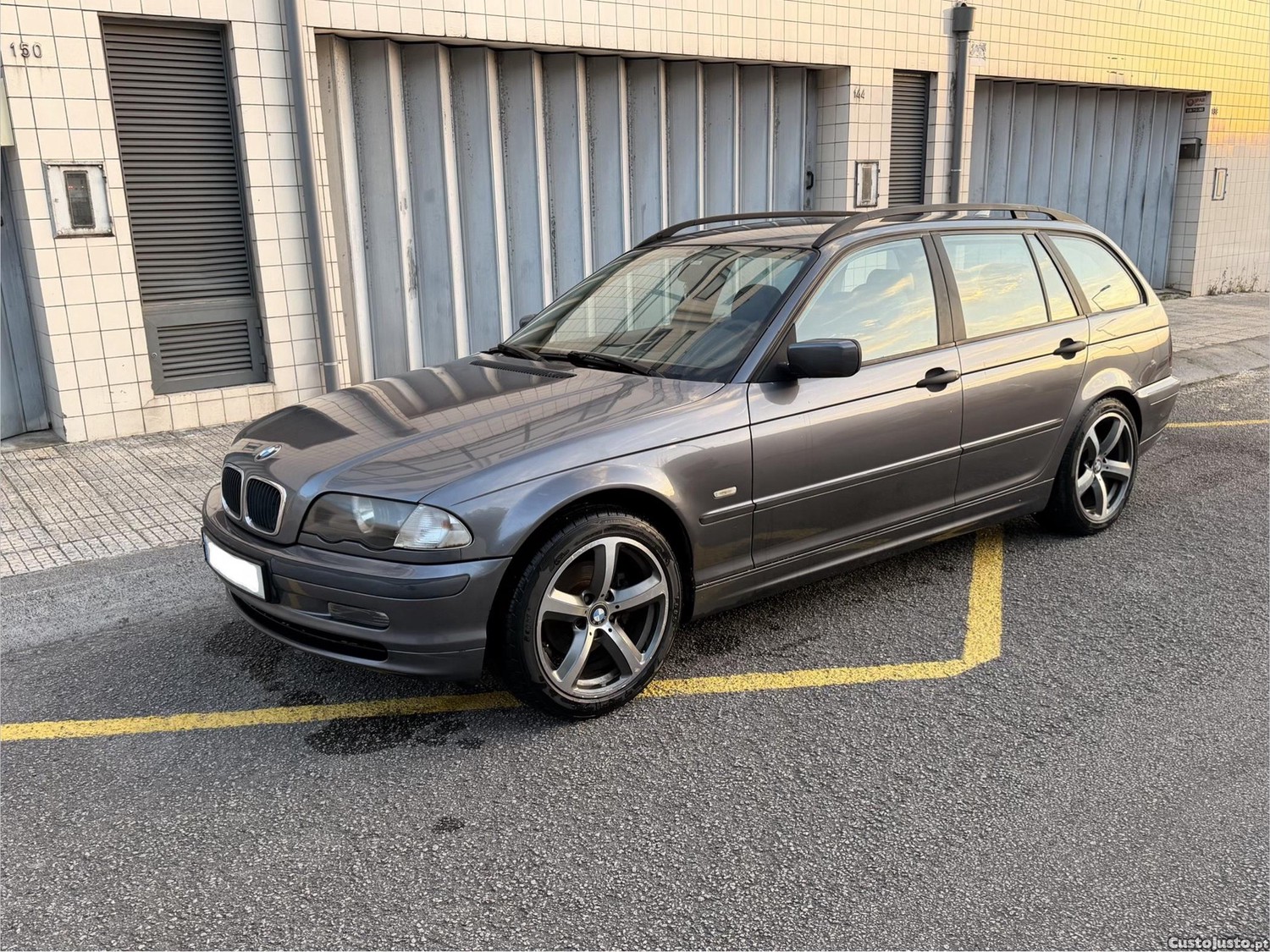 BMW 320 D Touring - particular — fotografia 4
