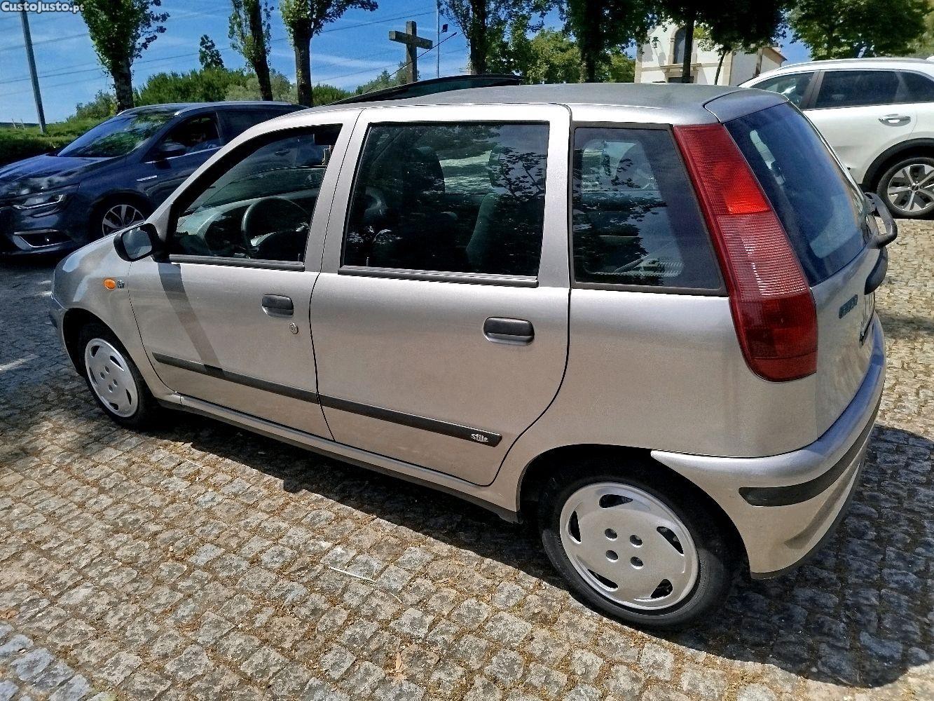 Fiat Punto 16 V stile — fotografia 7