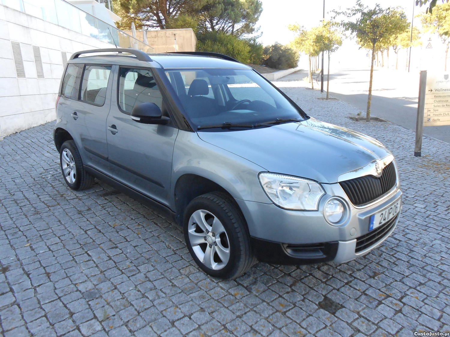 Skoda Yeti 1.2 TSI ACTIVE — photo 2