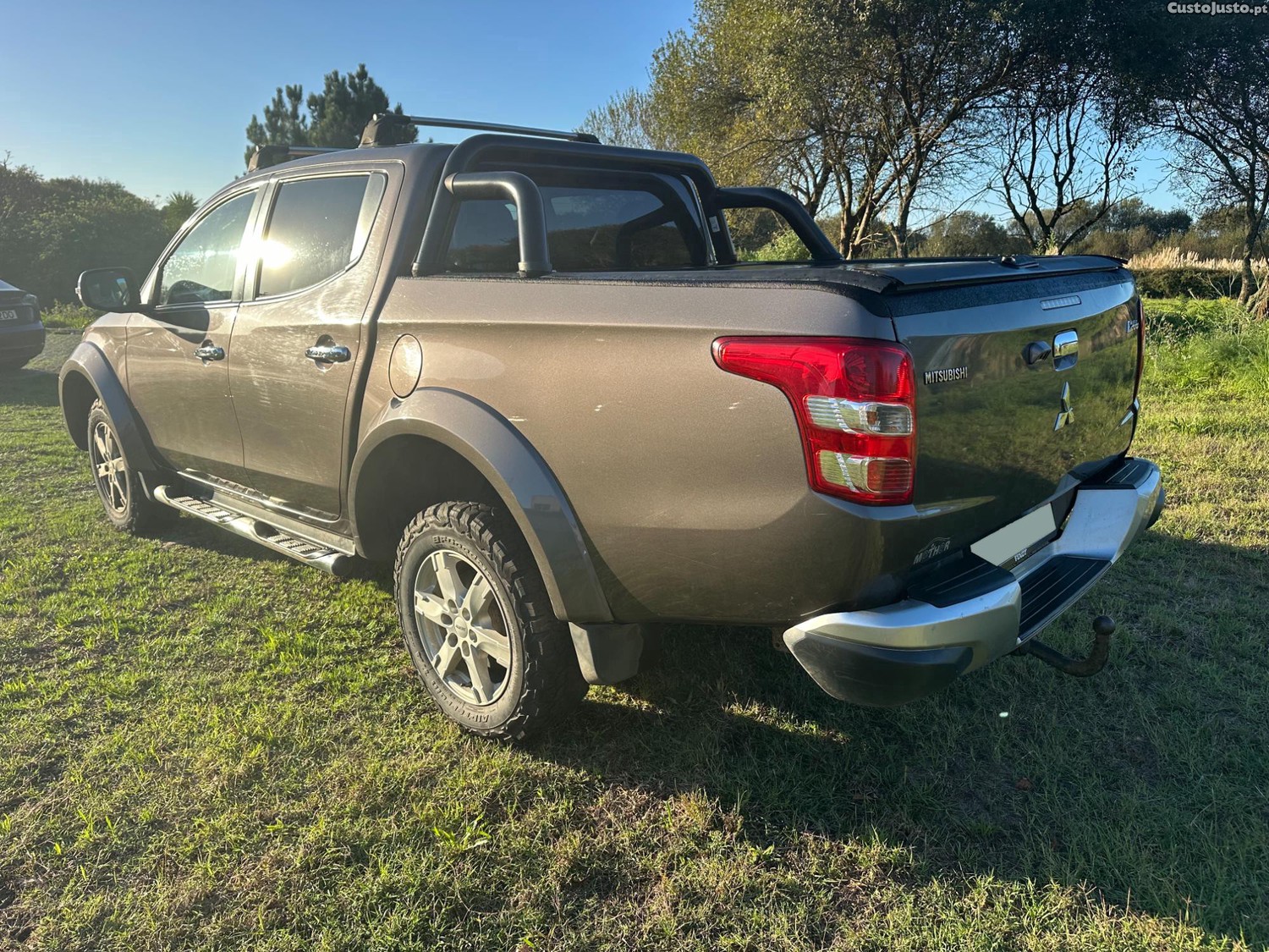 Mitsubishi L200 2.4 Di D 4x4 - 17 — photo 4