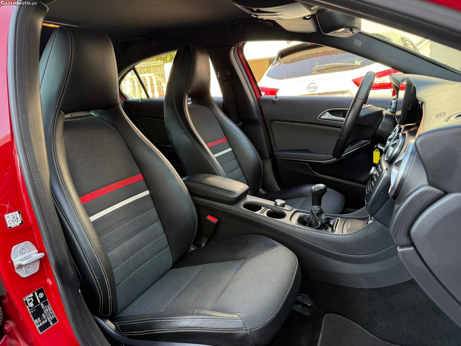Mercedes-Benz A 180 CDi BlueEfficiency Urban — fotografia 4