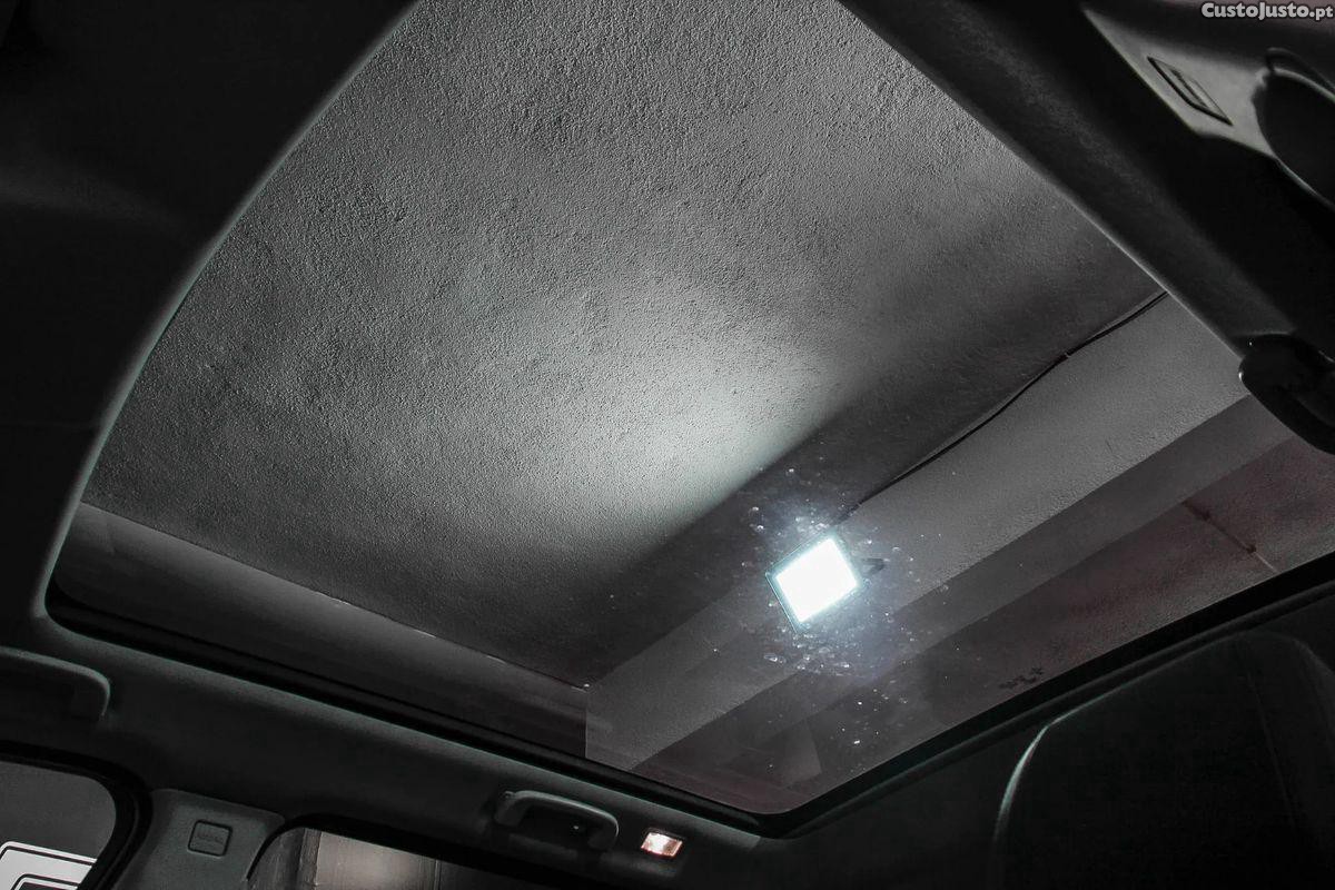 Land Rover Discovery Sport 2.0 eD4 SE — fotografia 20