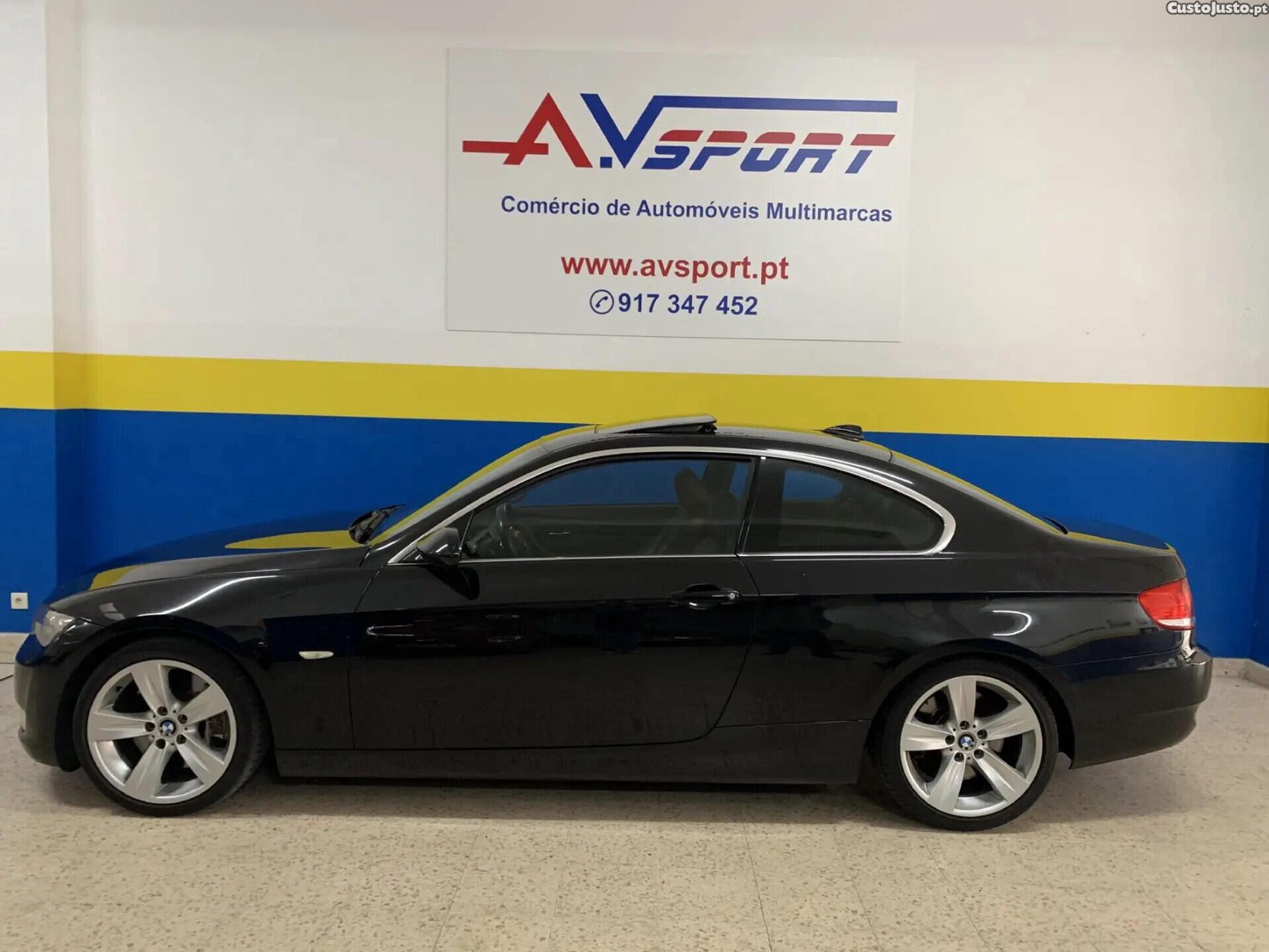 BMW 335 ia COUPE - 08 — photo 4