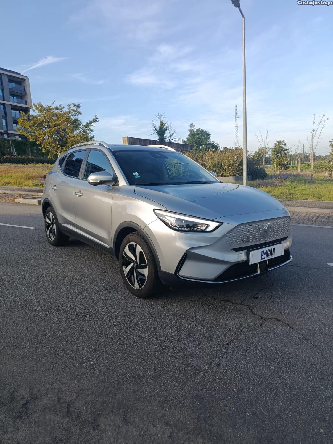 MG ZS EV 72.6 Luxury — fotografia 17