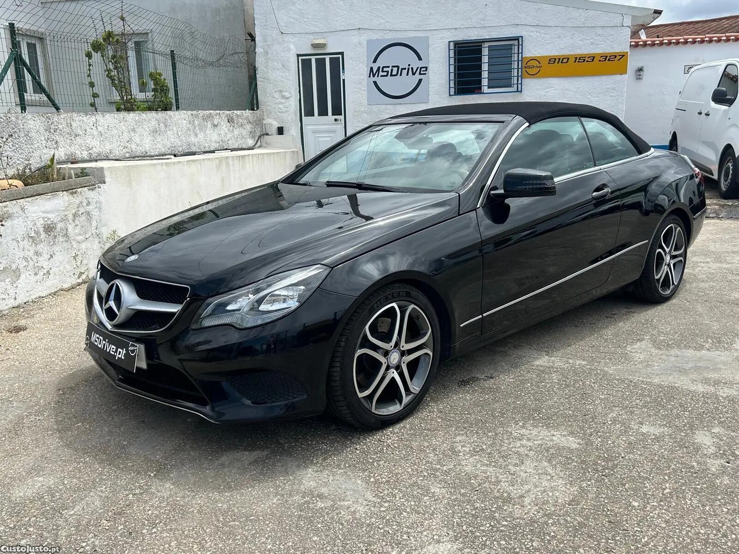 Mercedes-Benz E 220 BlueTEC Auto - 15 — photo 2