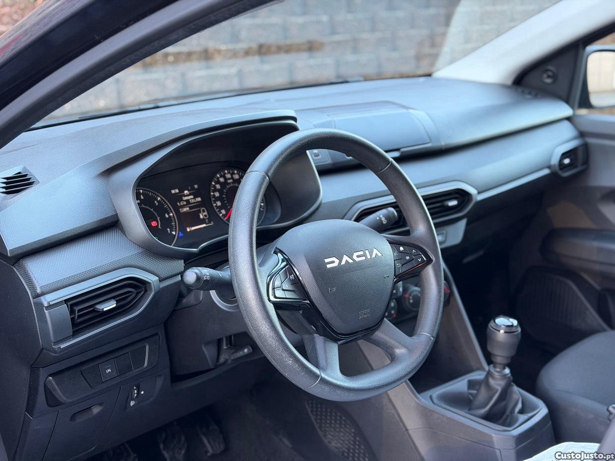 Dacia Jogger 1.0 ECO-G Comfort Bi-Fuel — fotografia 12