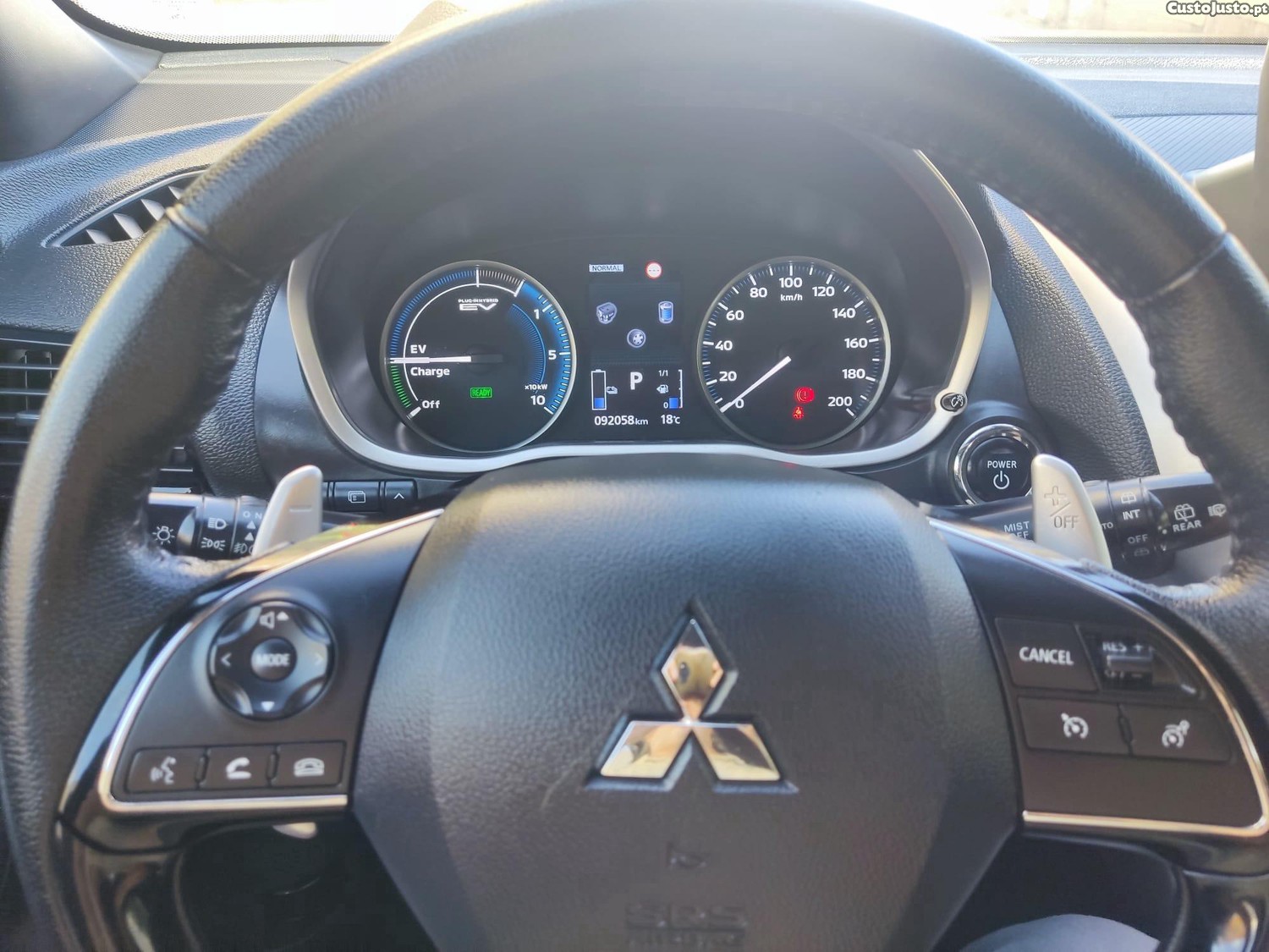 Mitsubishi Eclipse Cross PHEV eMotion Plug-In - 23 — photo 3