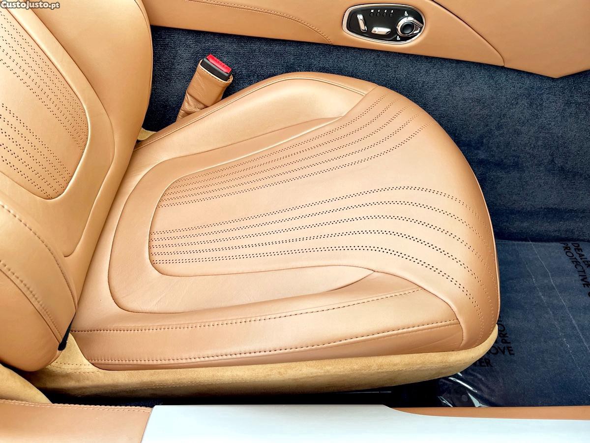 Aston Martin Volante DB11 — fotografia 22