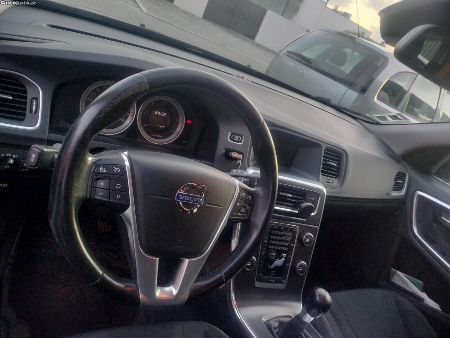 Volvo V60 Drive — fotografia 6