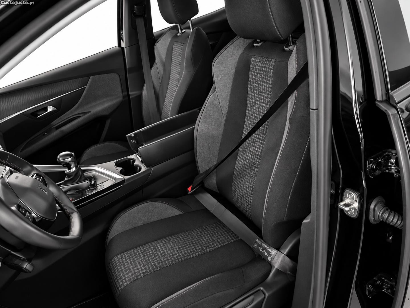 Peugeot 3008 1.5 BHDI ACTIVE PACK - 22 — photo 4