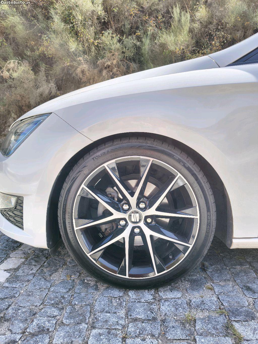 SEAT Leon ST FR — fotografia 4