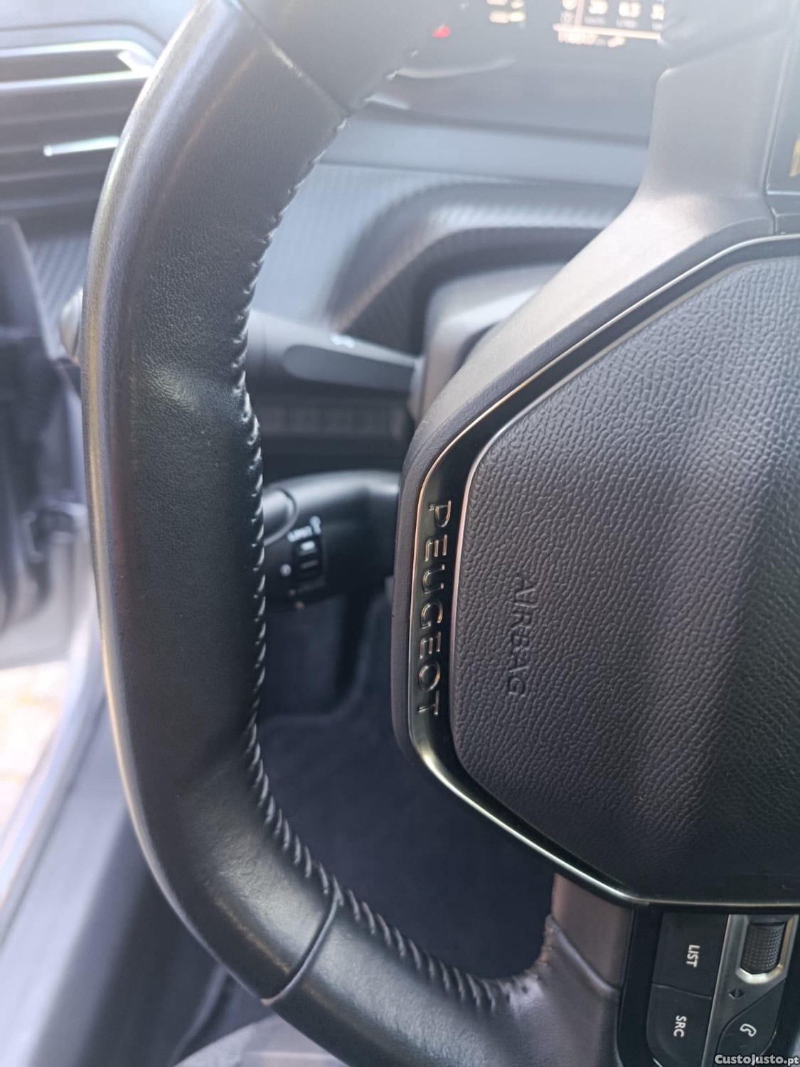 Peugeot 208 1.2 Pure Tech Active — fotografia 7