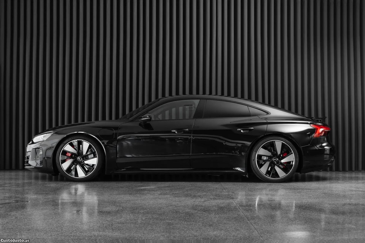 Audi e-tron quattro - 22 — photo 2
