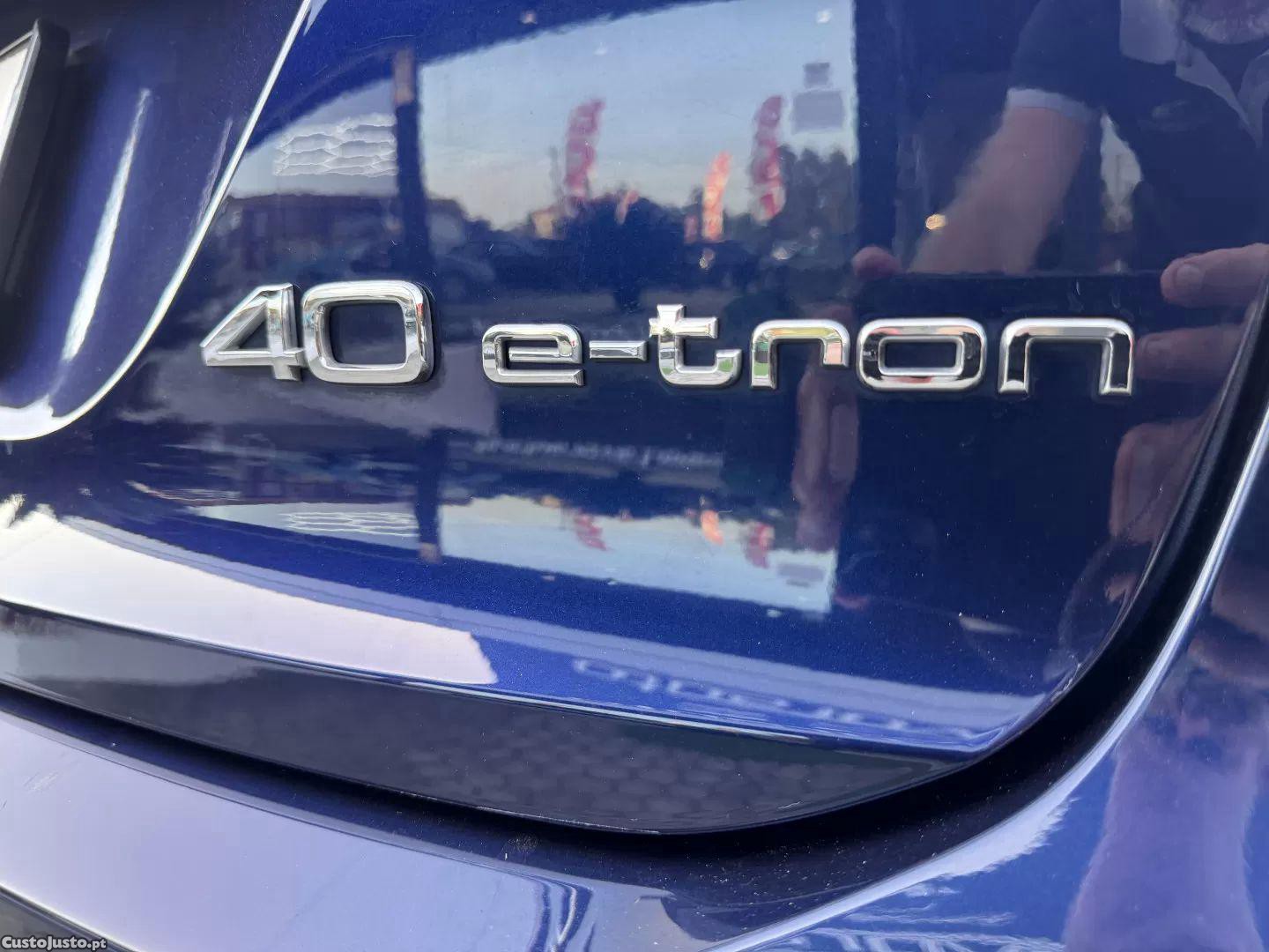Audi Q4 40 82 kwh — fotografia 3