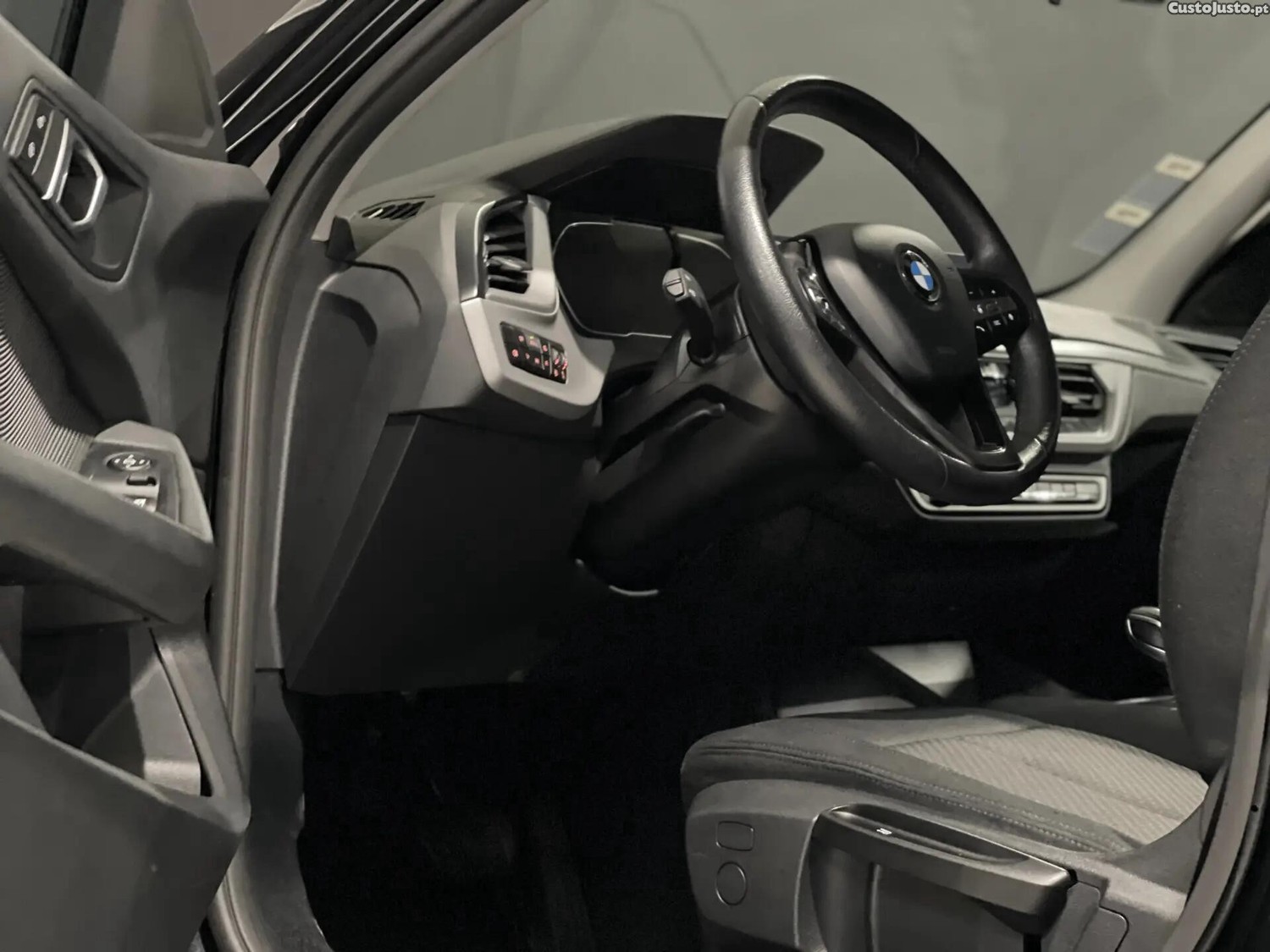 BMW 116 Serie-1 Diesel 116 d Corporate Edition Auto - 22 — photo 2
