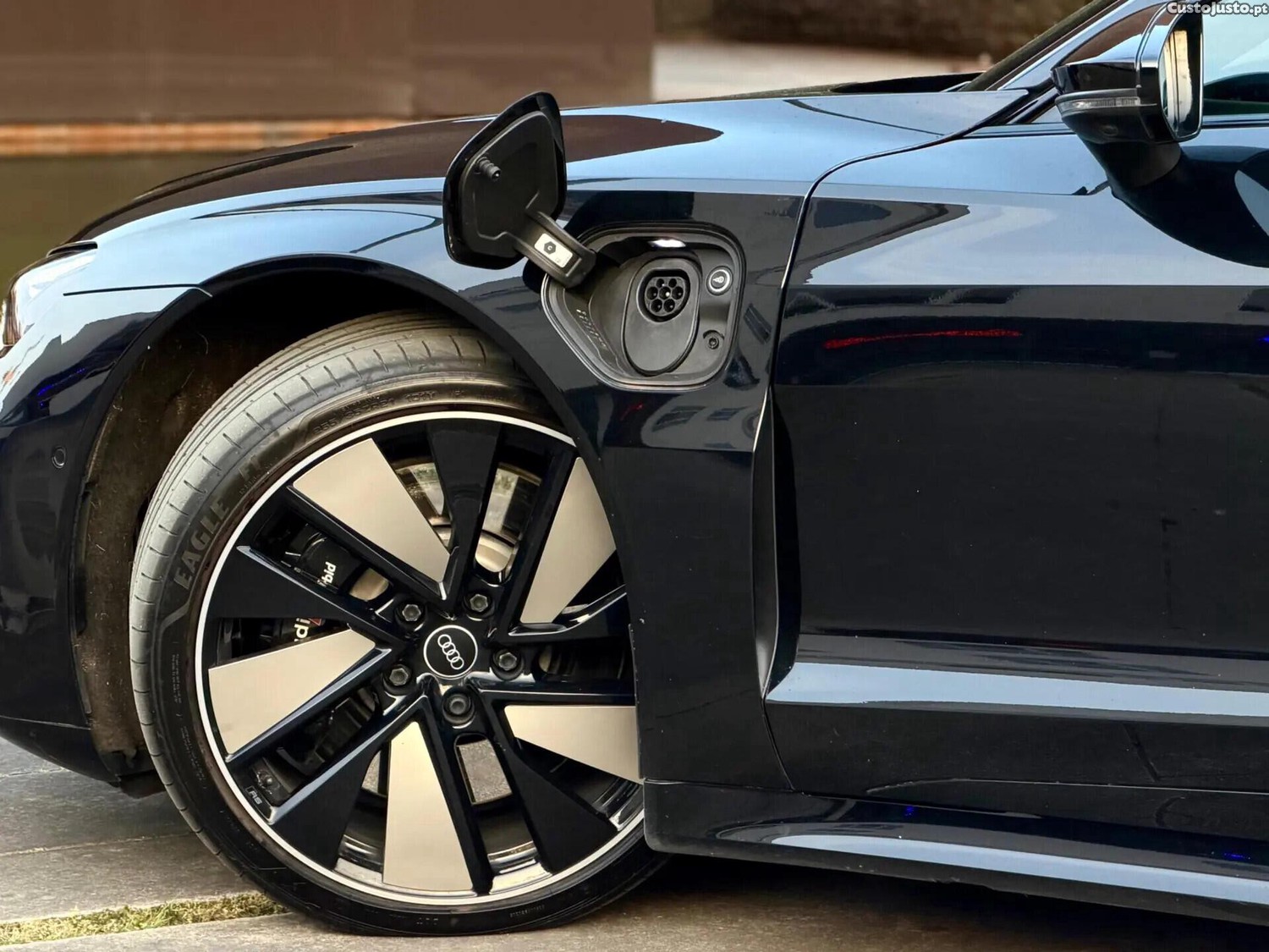 Audi e-tron quattro — fotografia 8