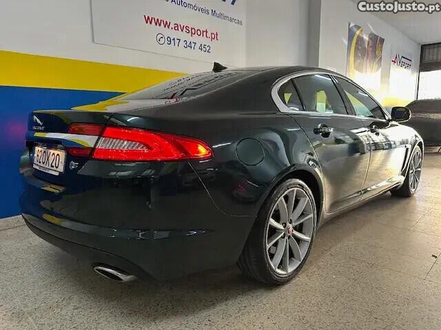 Jaguar XF 3.0 D V6 S Portfolio 159g - 14 — photo 3