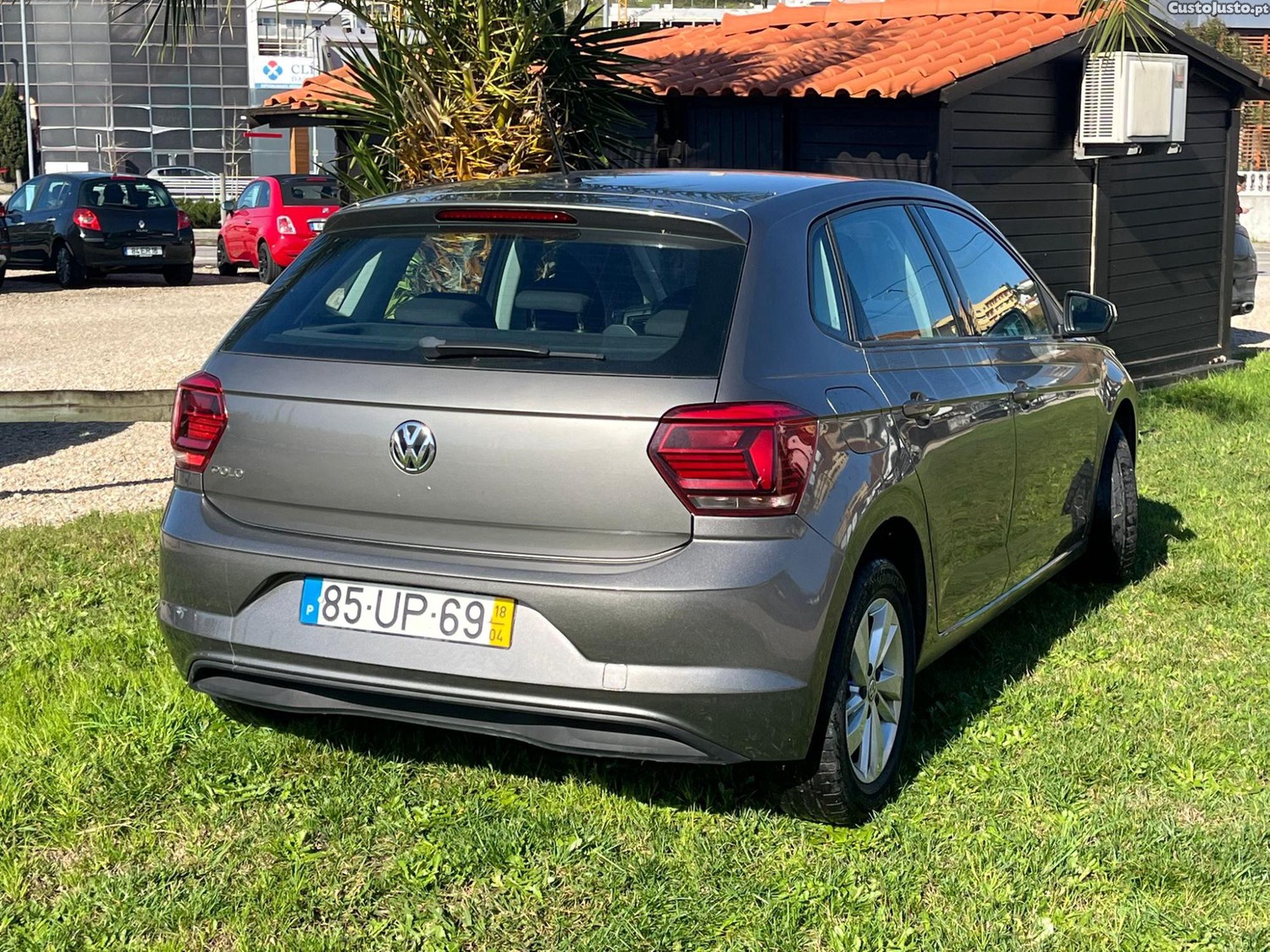 Volkswagen Polo 1.0 CONFORTLINE — fotografia 10