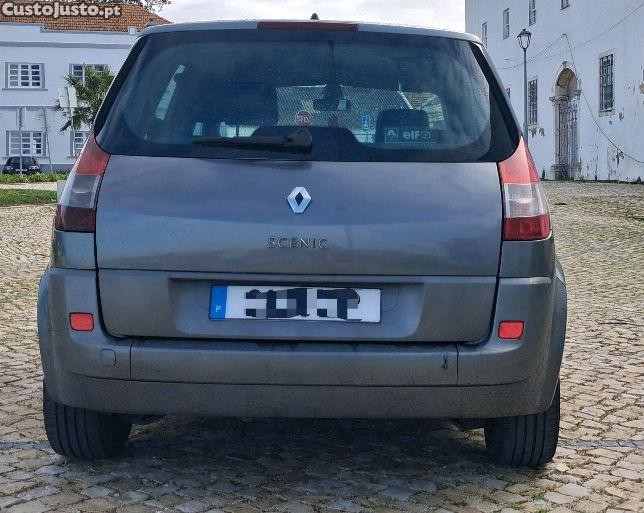 Renault Scénic 1.5 DCI — fotografia 8