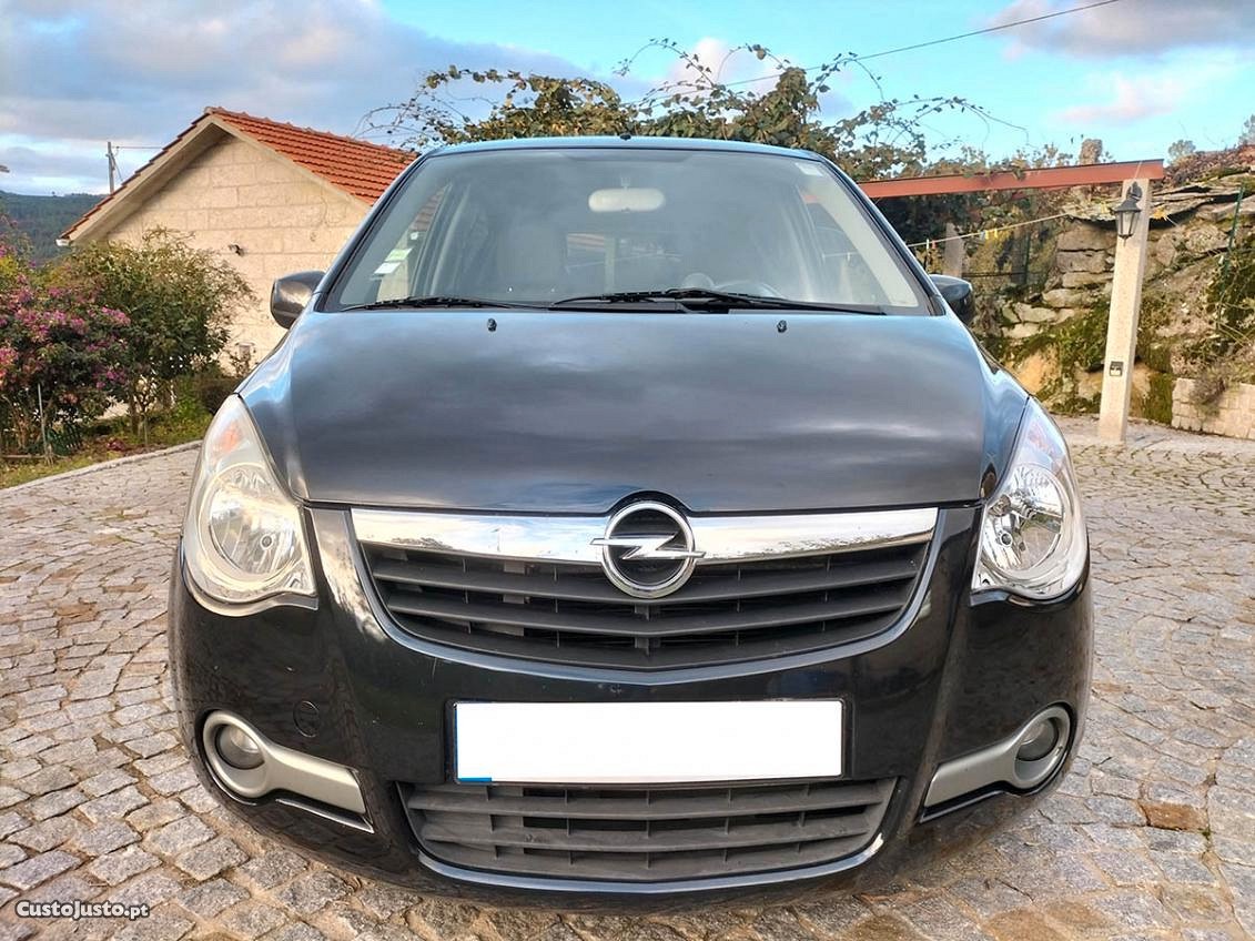 Opel Agila 1.0 ECOFLEX GPL — fotografia 10