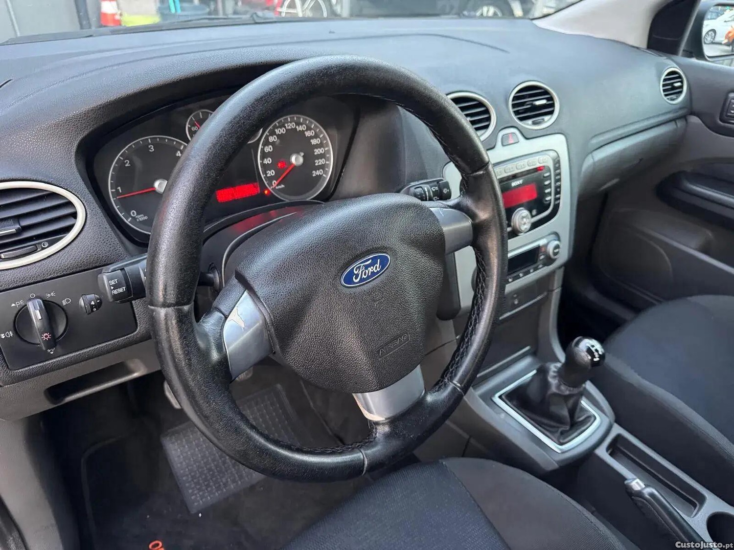 Ford Focus 1.6 TDCi Connection - 07 — photo 5