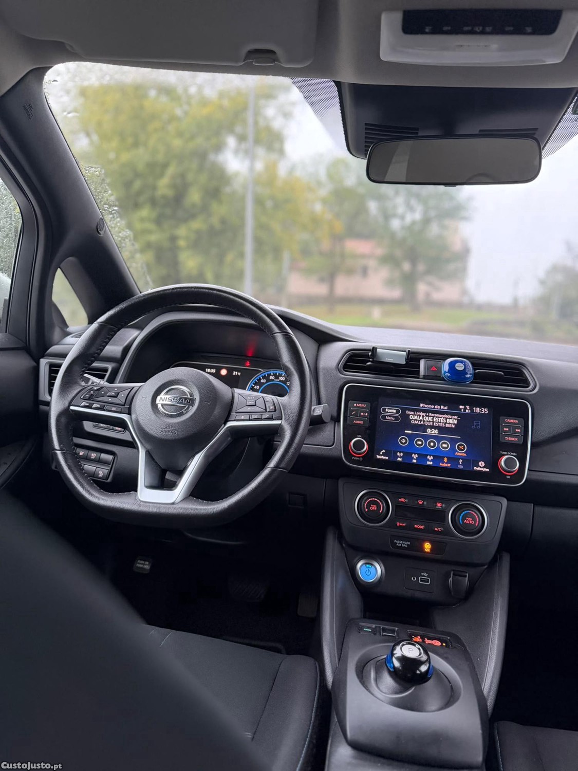 Nissan Leaf ZE1 - 22 — photo 2