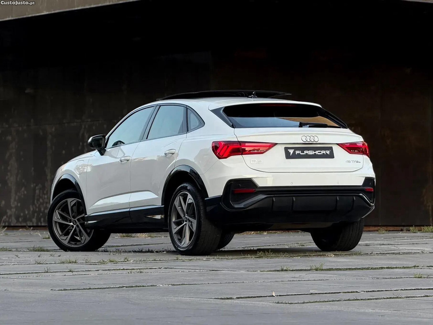 Audi Q3 S-Line - 21 — photo 2