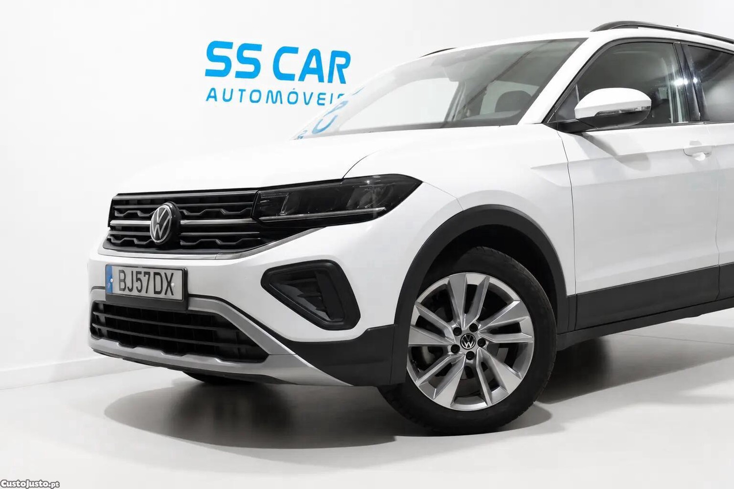 VW T-Cross 1.0 TSI Urban - 24 — photo 2