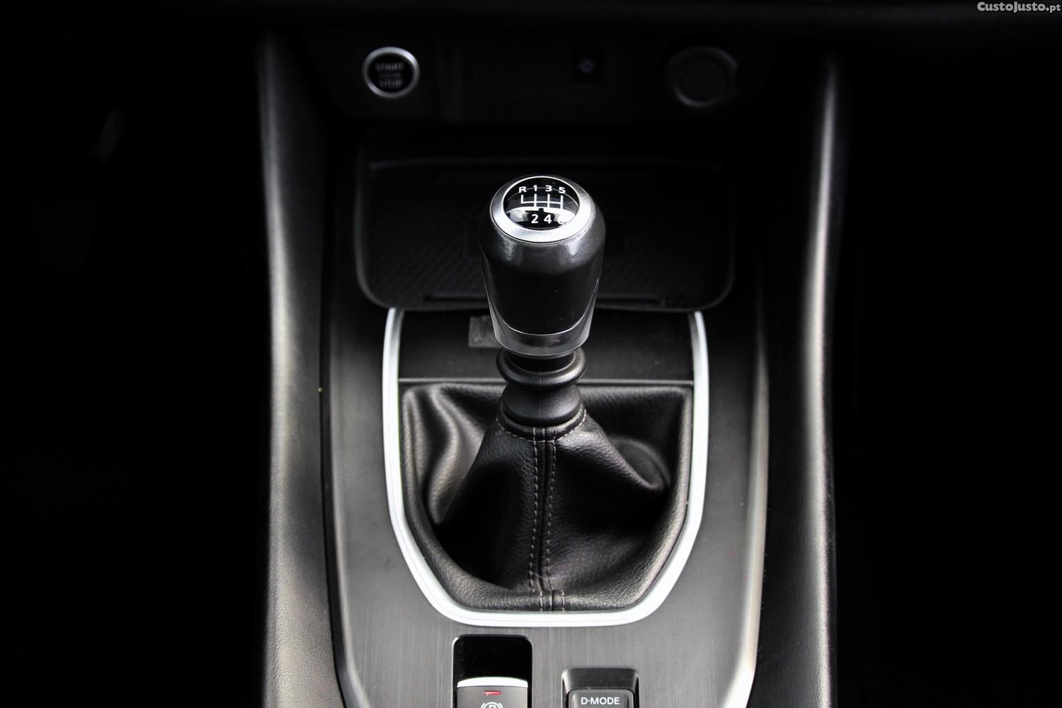 Nissan Qashqai 1.3 DIG-T N-Connecta — fotografia 10