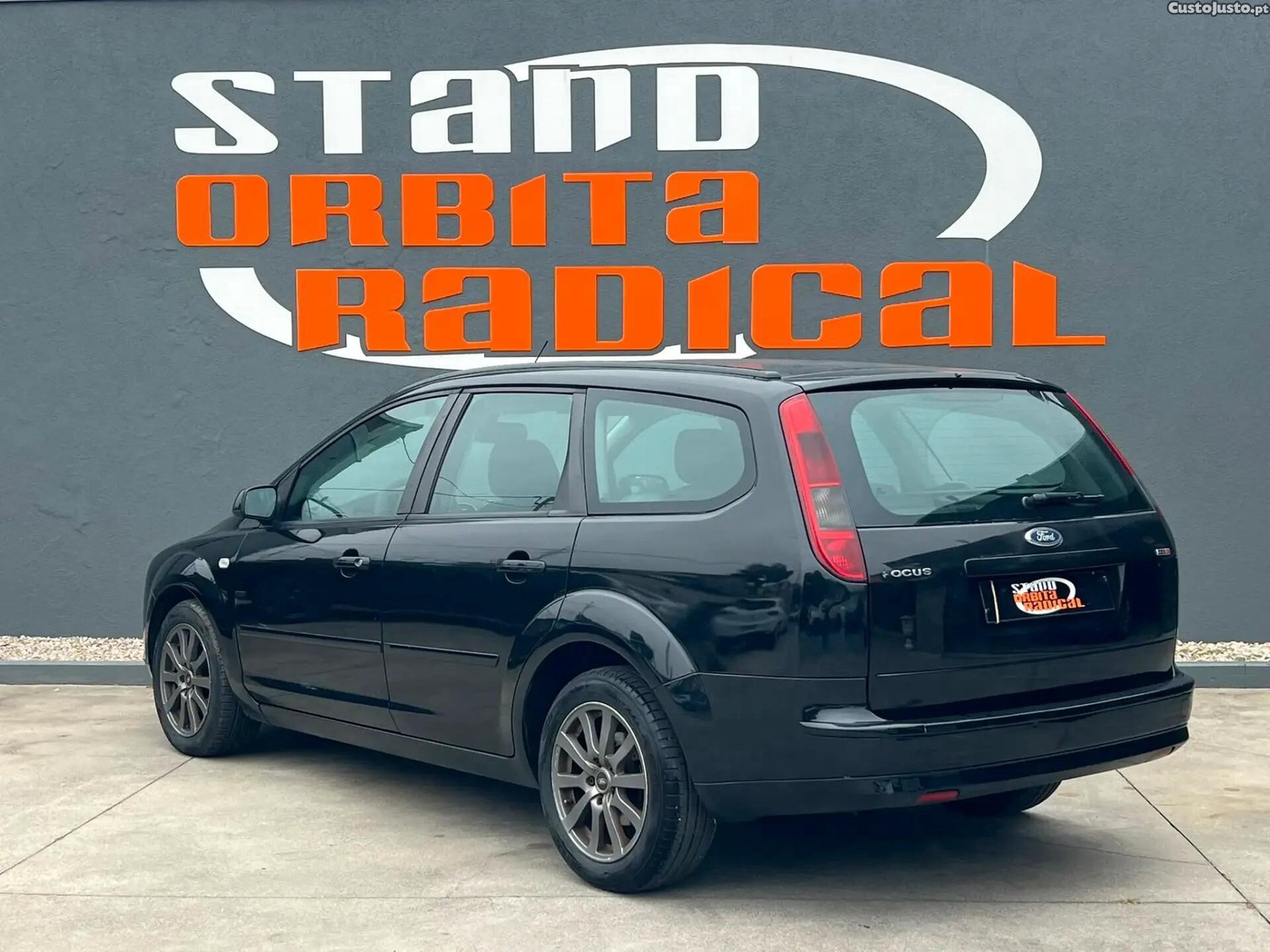 Ford Focus 1.6 TDCi 1st Edition - 05 — photo 2