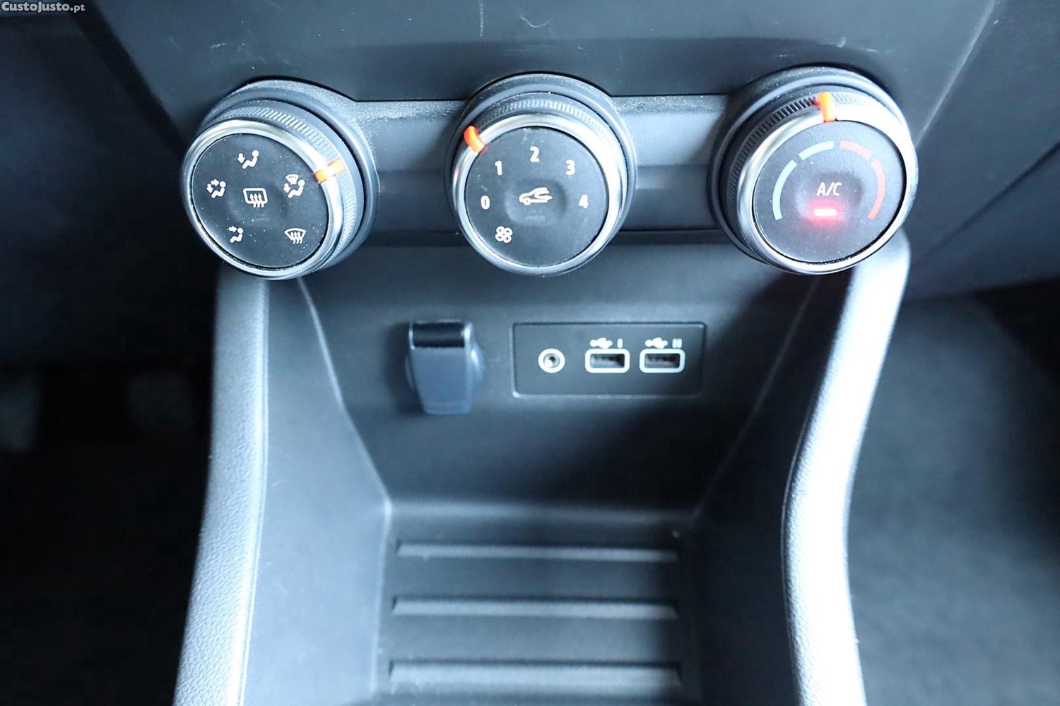 Renault Clio 1.0 TCe Evolution — fotografia 7