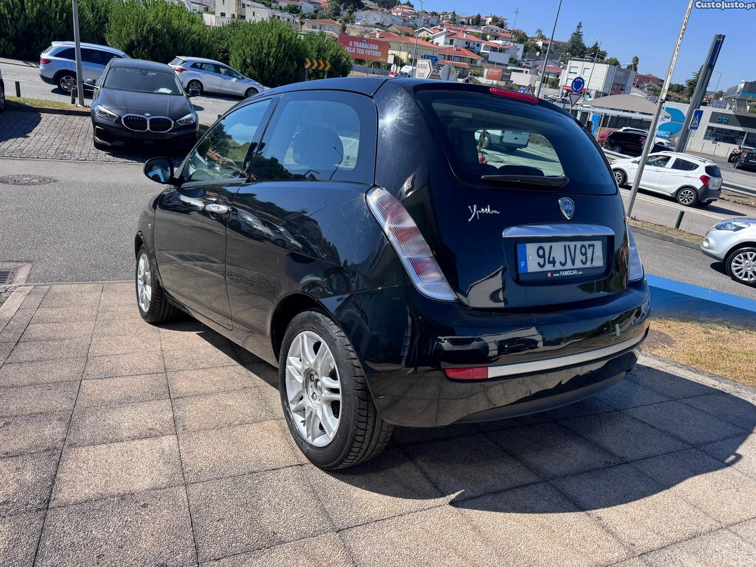 Lancia Ypsilon 1.2 Argento — fotografia 7