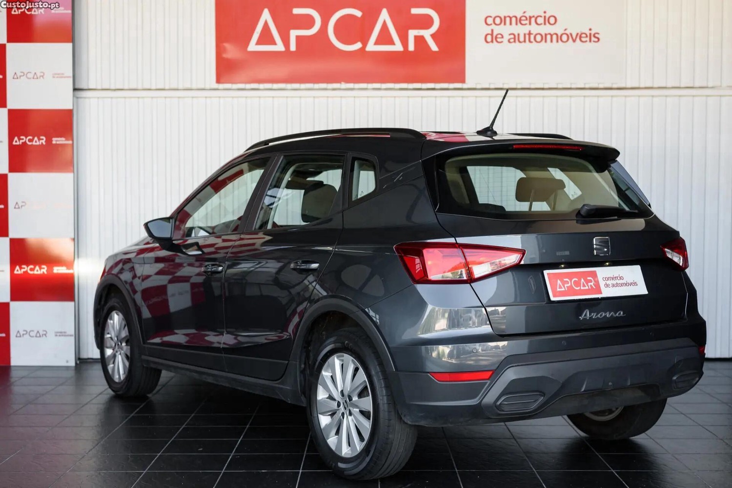 Seat Arona 1.0 TSI Reference - 24 — photo 5