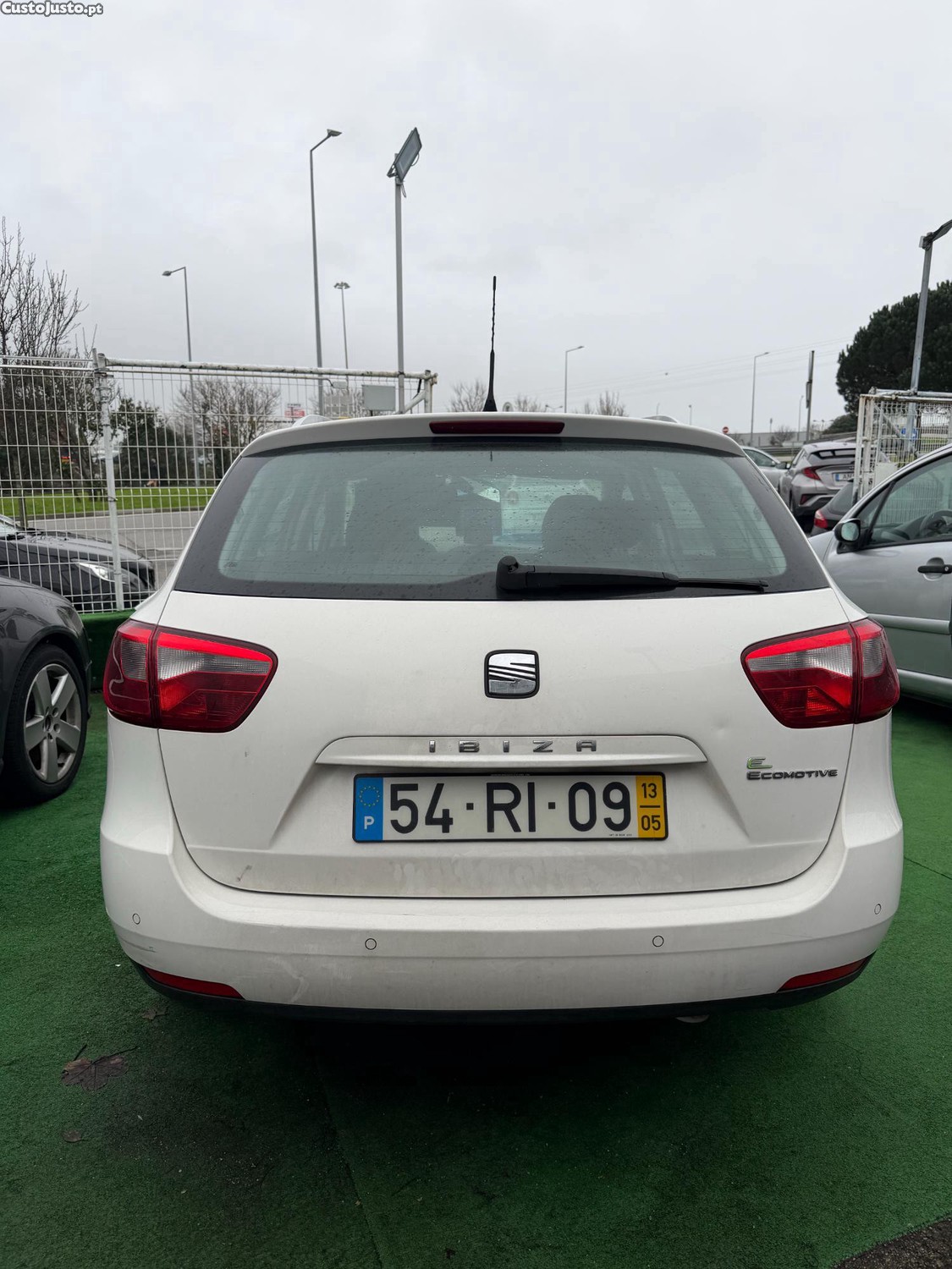 SEAT Ibiza St — fotografia 11