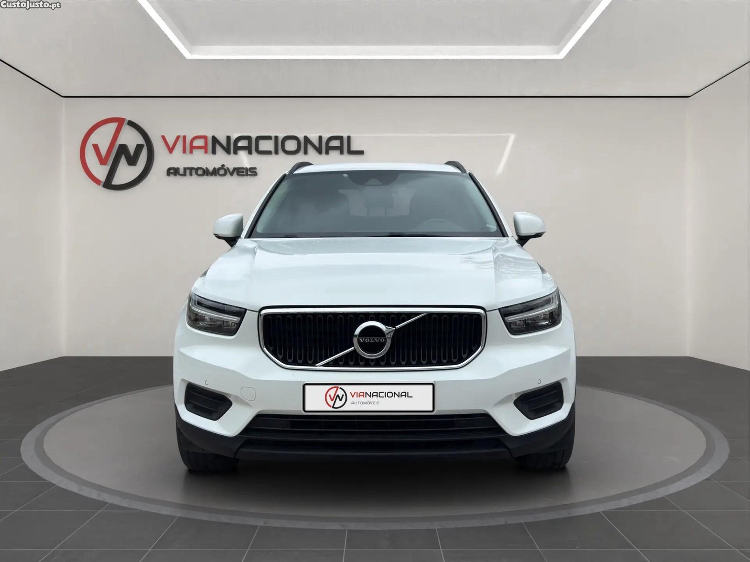 Volvo XC40 2.0 D3 Geartronic - 19 — photo 2