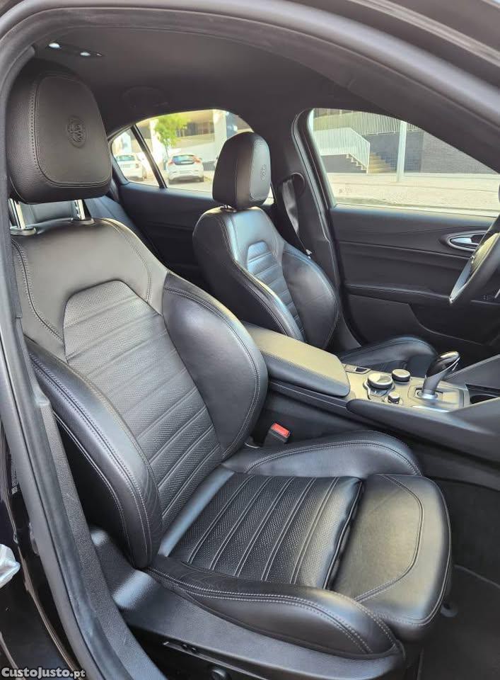 Alfa Romeo Giulia 2.2 D Q4 210cv Veloce - 20 — photo 4
