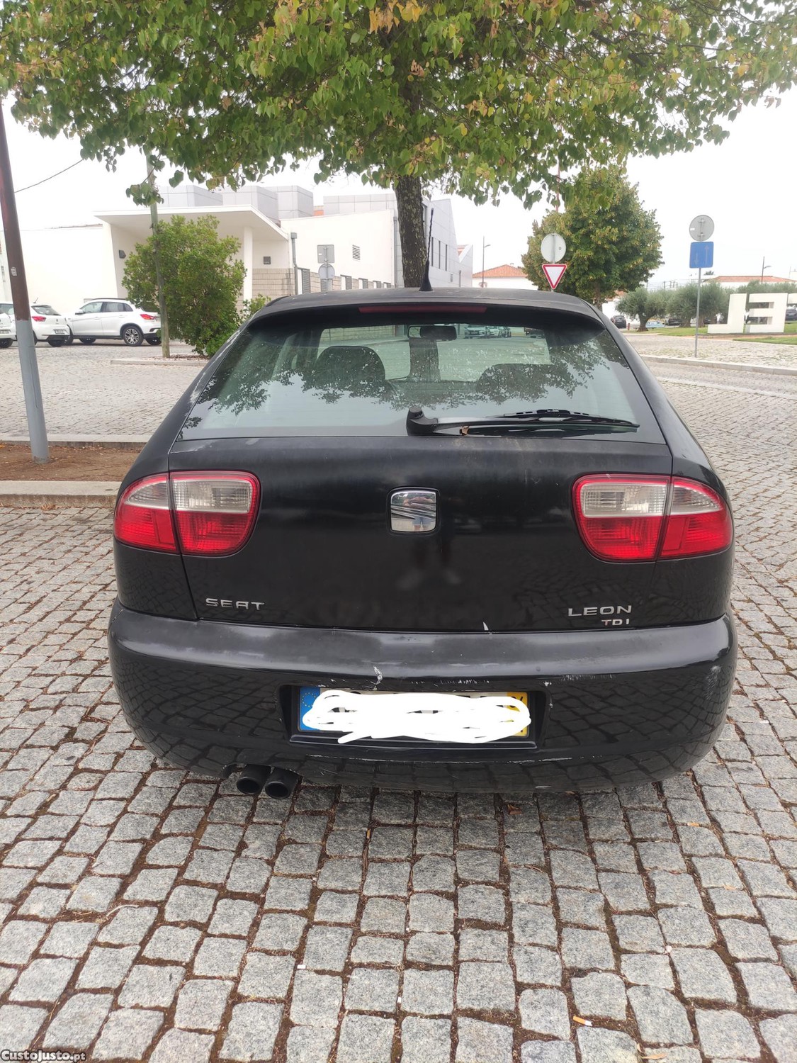 SEAT Leon 1.9 TDI FR — fotografia 2