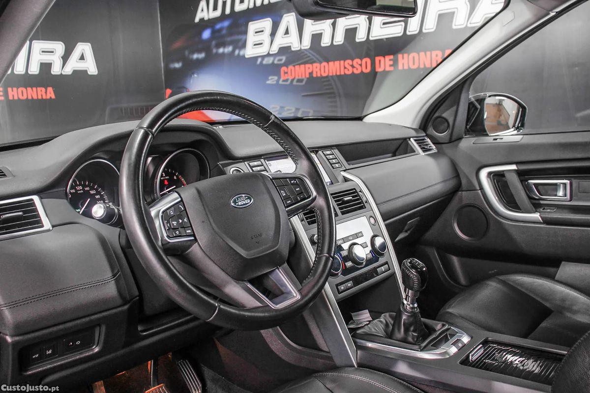 Land Rover Discovery Sport 2.0 eD4 SE — fotografia 5