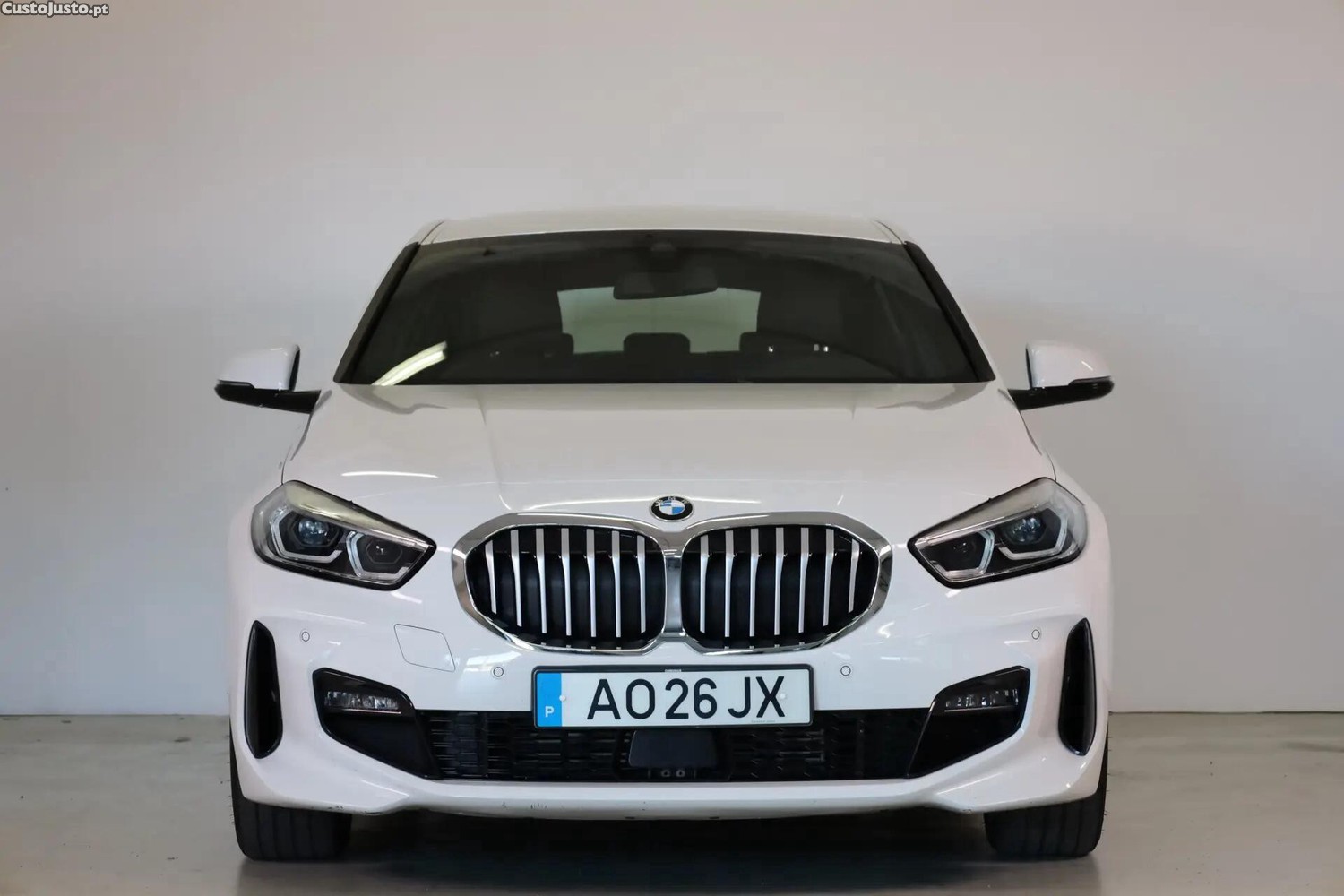 BMW 116 d Pack Desportivo M - 22 — photo 2
