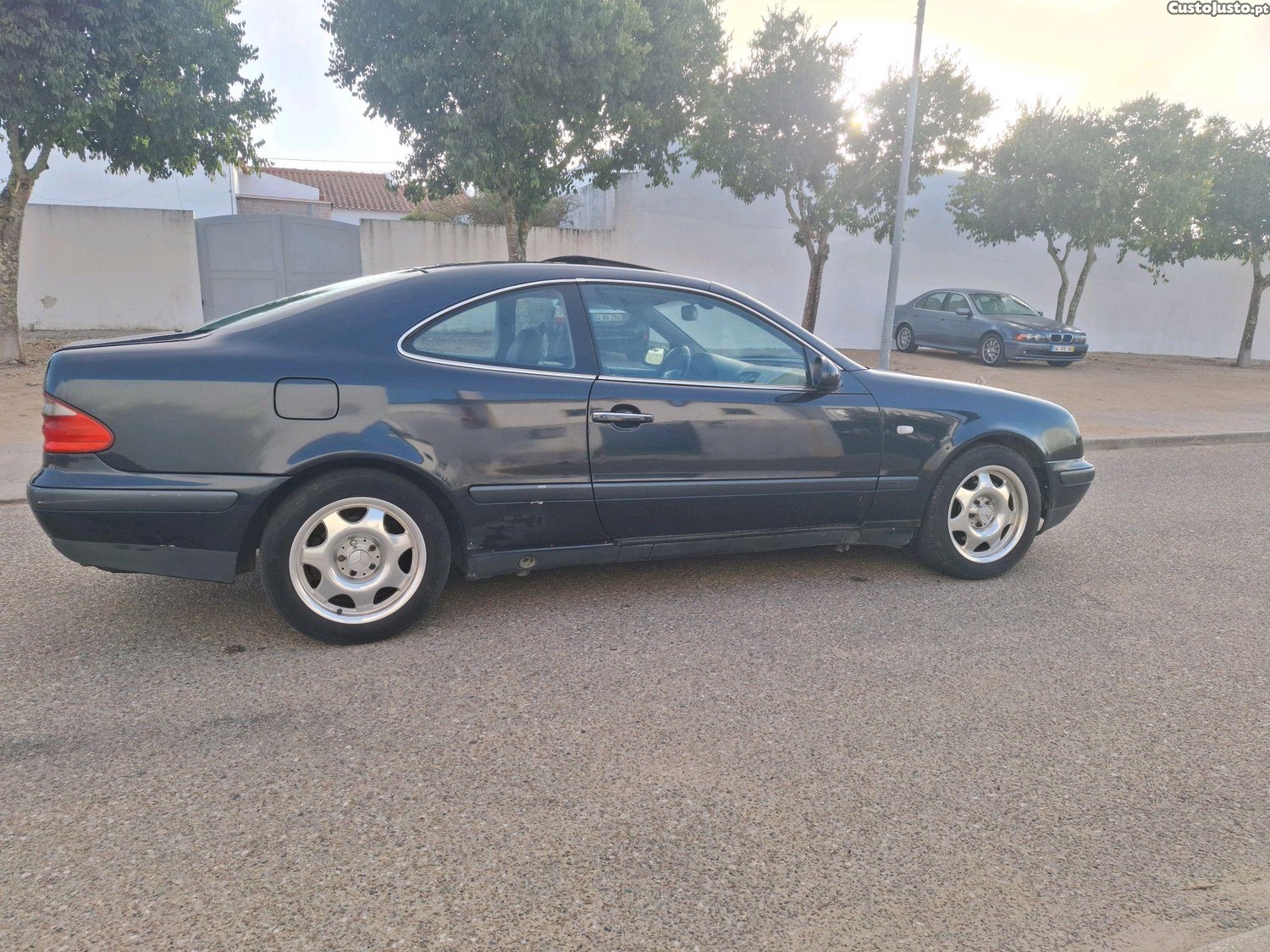 Mercedes-Benz CLK 200 troco Mercedes-Benz clk 200 — photo 4