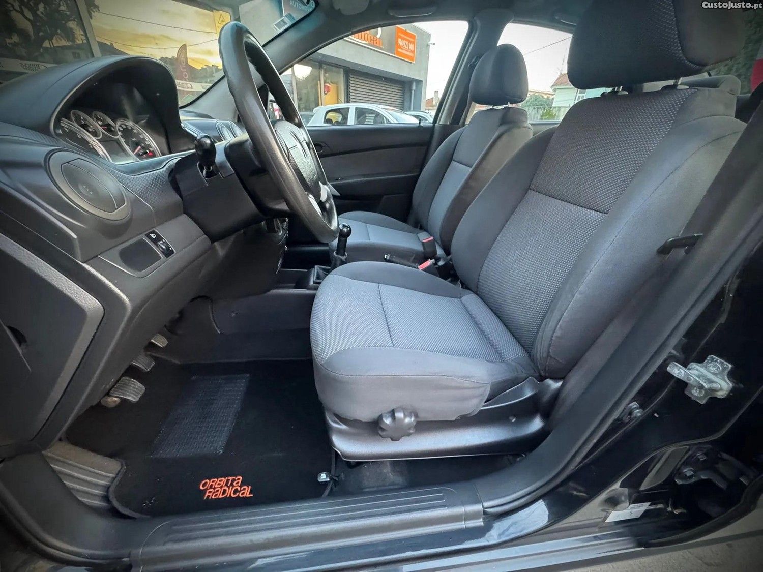 Chevrolet Aveo 1.2 GASOLINA / GPL — fotografia 5