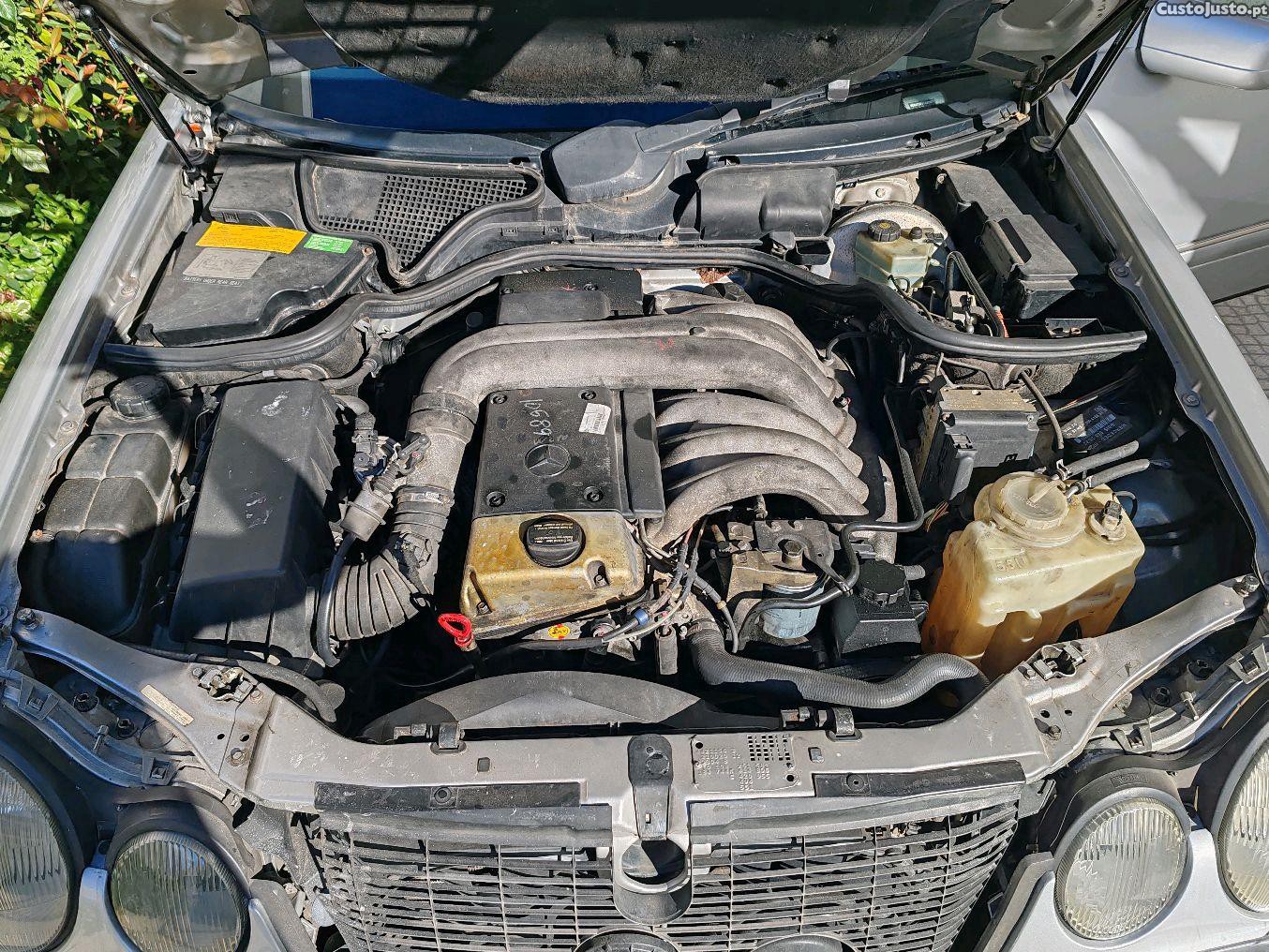 Mercedes-Benz E 300 Diesel - 6 cilindros! — photo 5