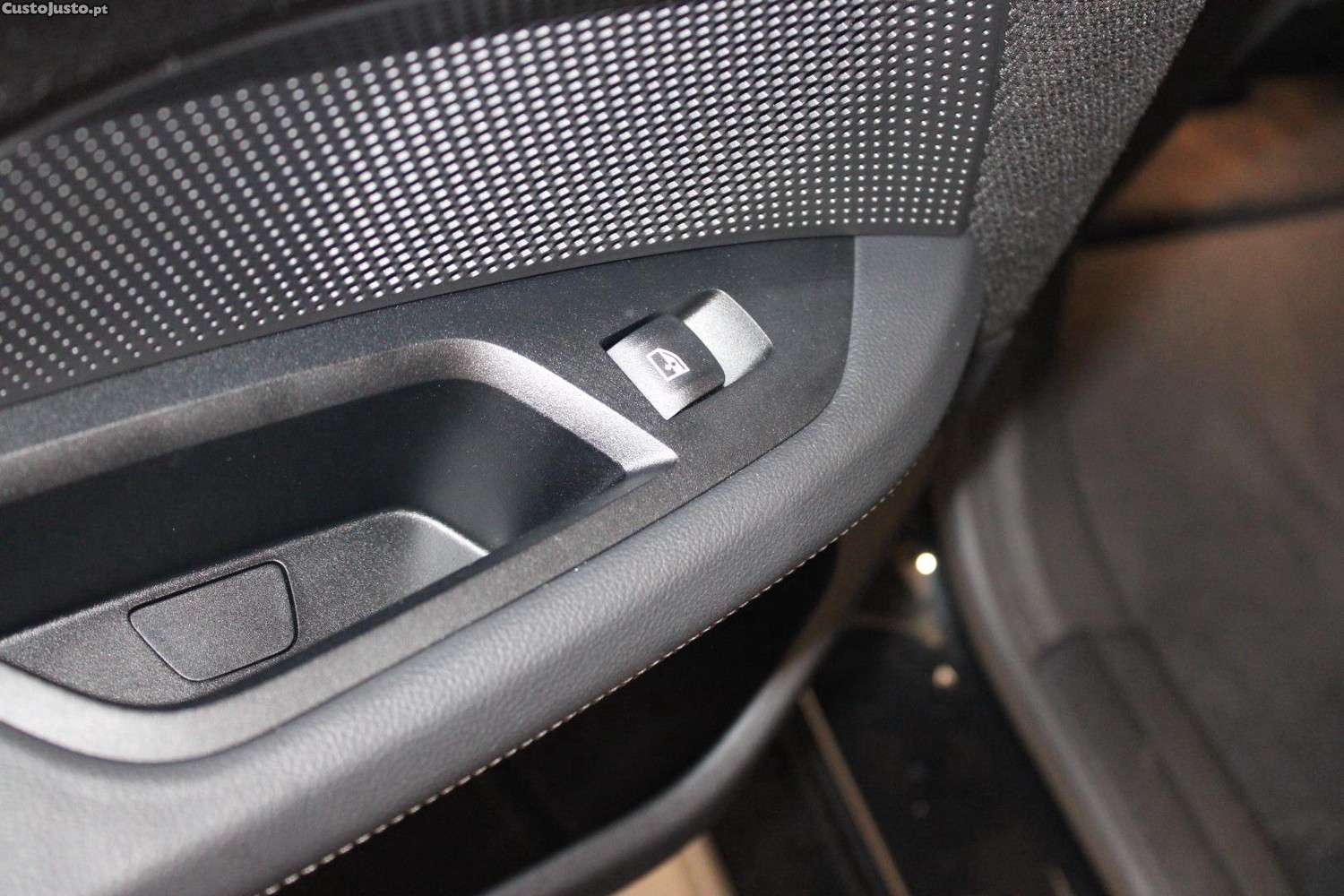 BMW 420 D ADVANTAGE AUTO — fotografia 17