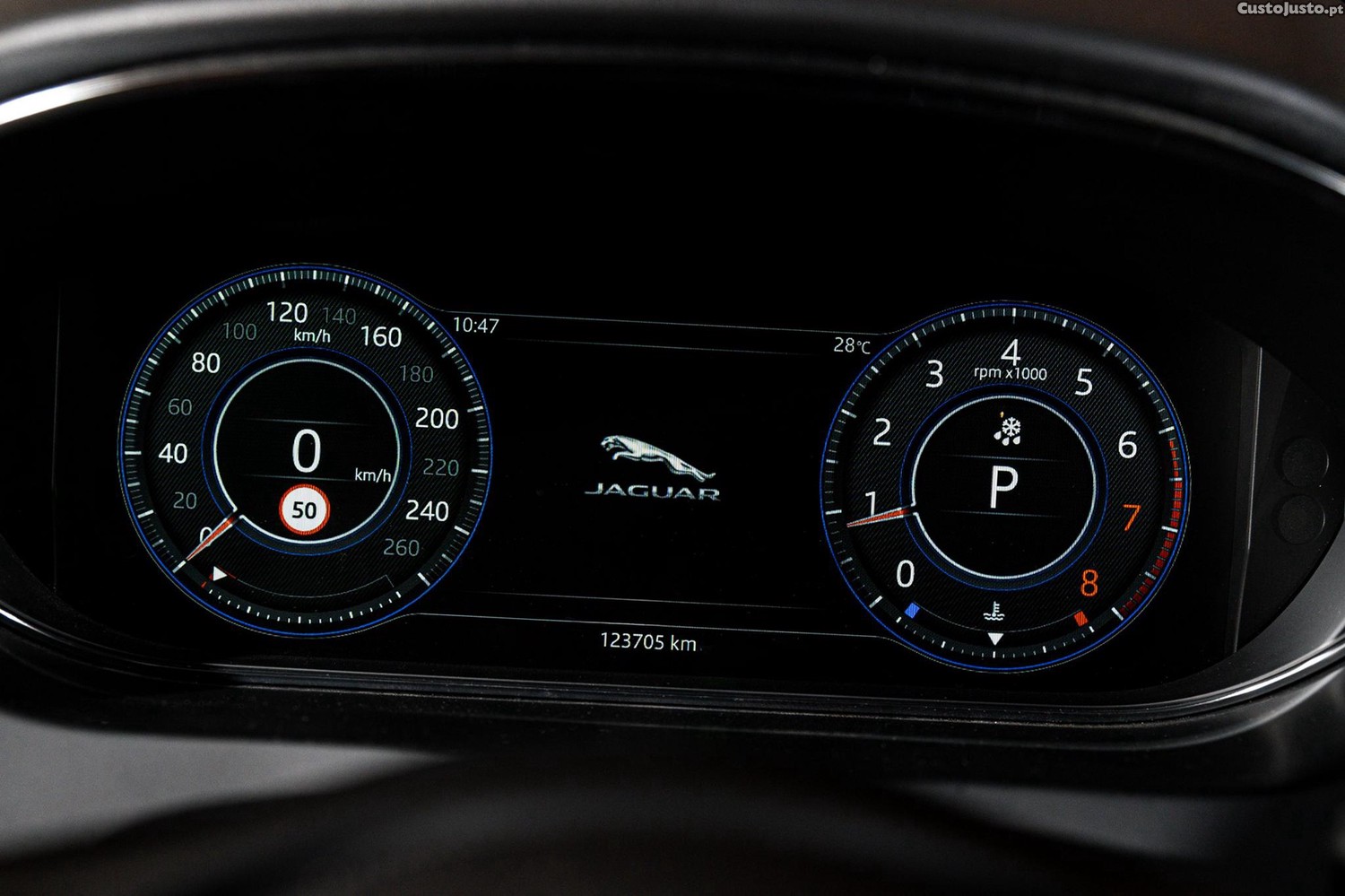 Jaguar E-Pace 2.0 P200 AWD Aut. — fotografia 15