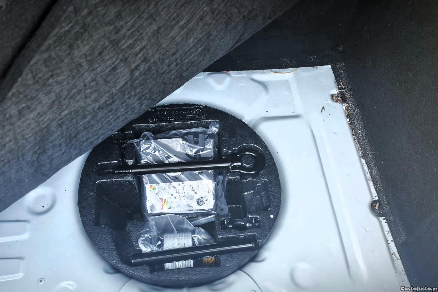 Renault Zoe 52kwh R110 Bateria Própria — photo 4