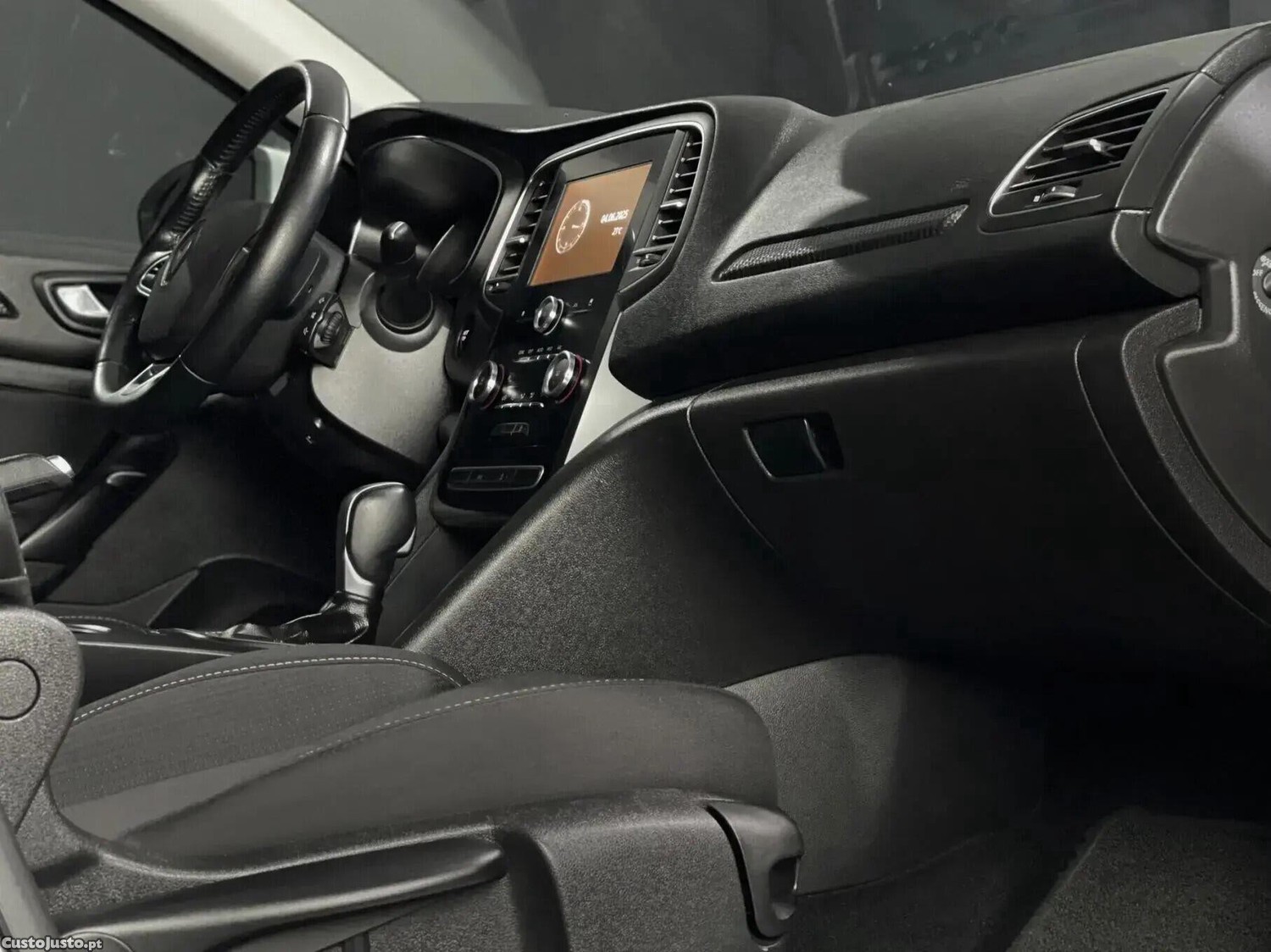 Renault Mégane dCi 110 FAP EDC Dynamique — photo 4