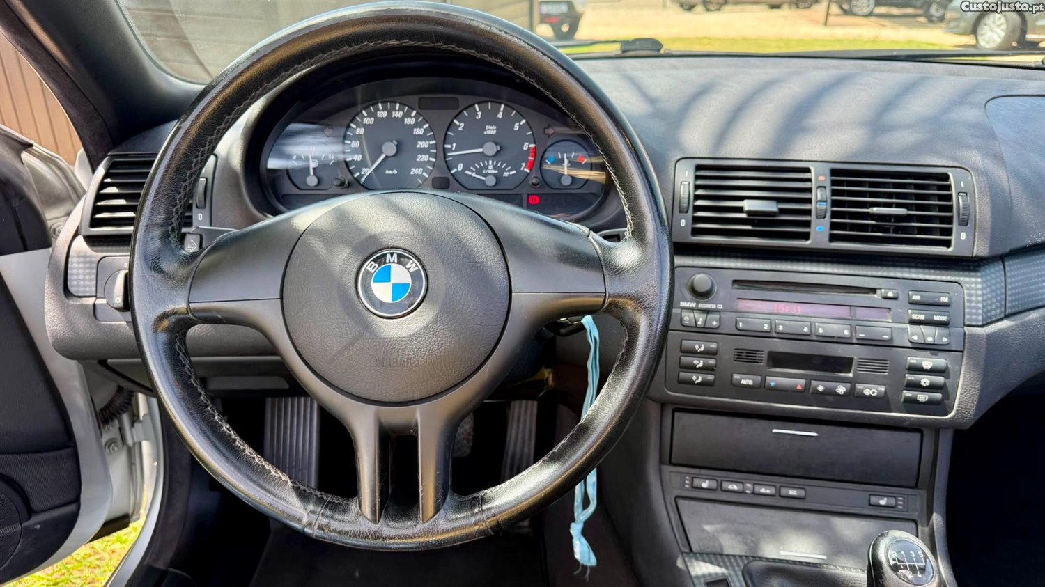 BMW 320 i CABRIO 6 CILINDROS — fotografia 7