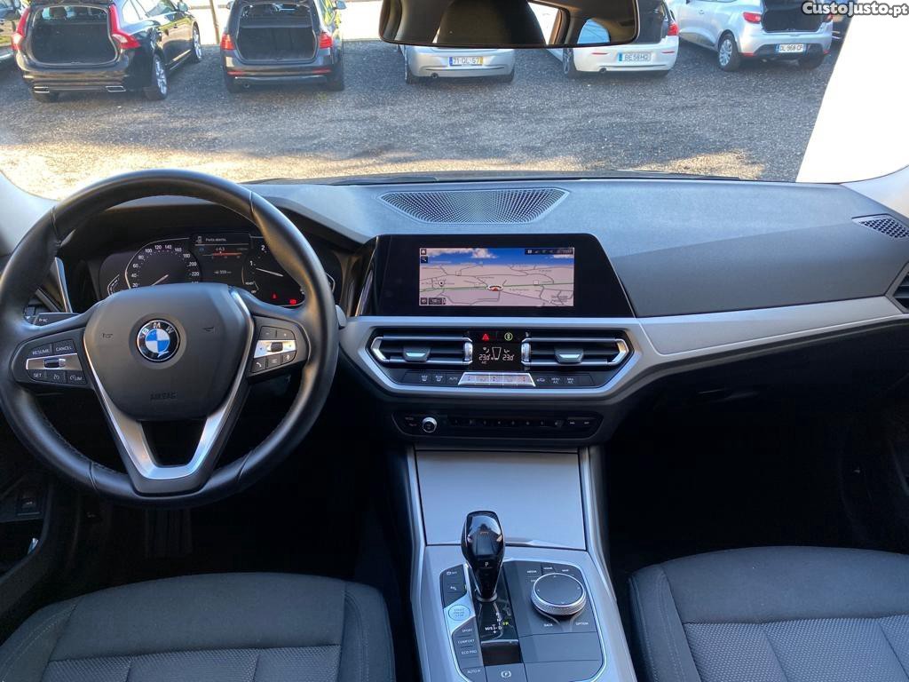 BMW 318 d Touring Auto — fotografia 15